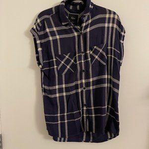 Rails Blue Plaid Short Sleeve Button Down Top